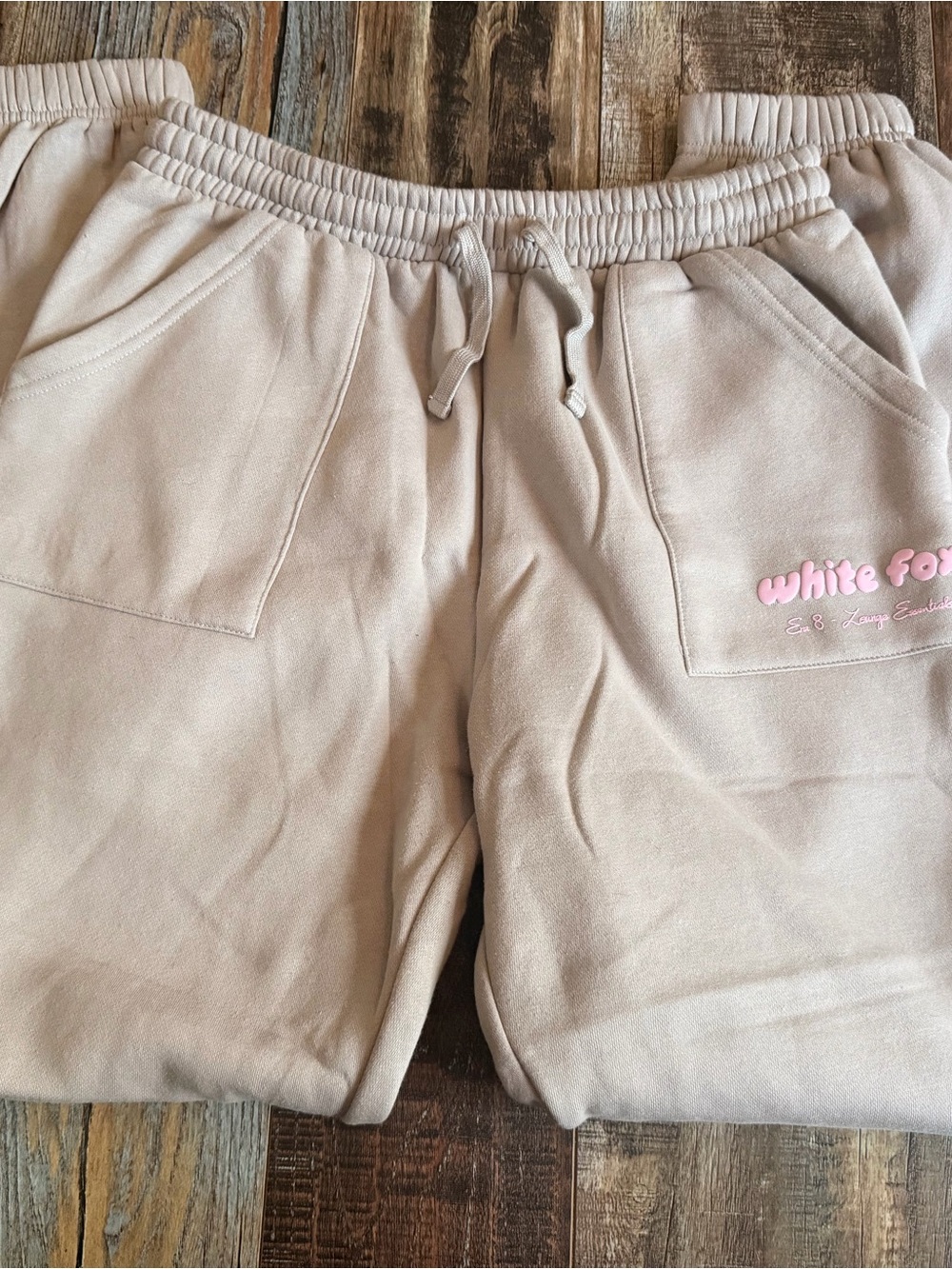 White fox Cream sweatpants with Drawstring